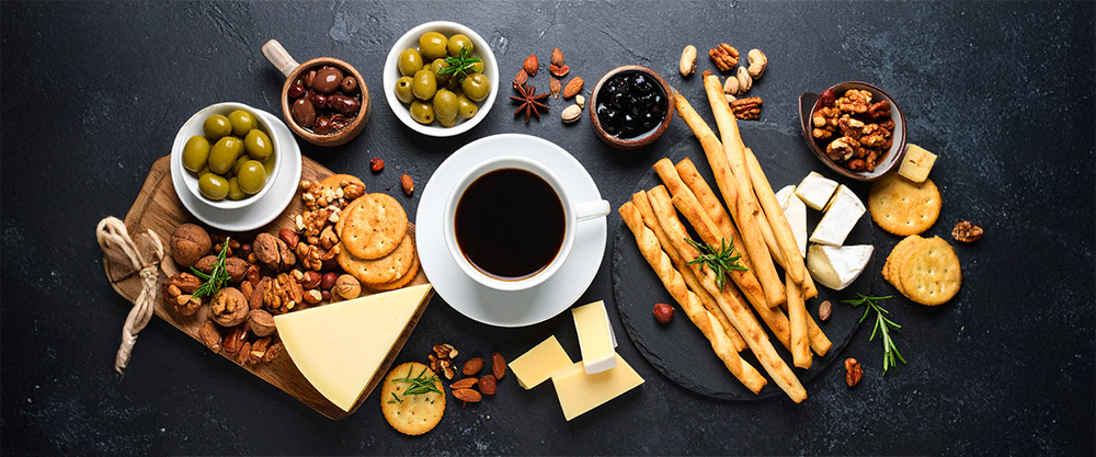 Coffee snacks – savoury accompaniments to coffee